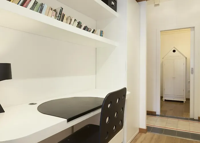 Apartmán Akira Flats Roger De Flor Chic
