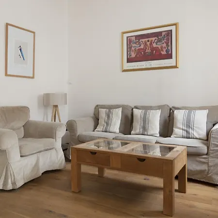 Apartment Akira Flats Roger De Flor Chic