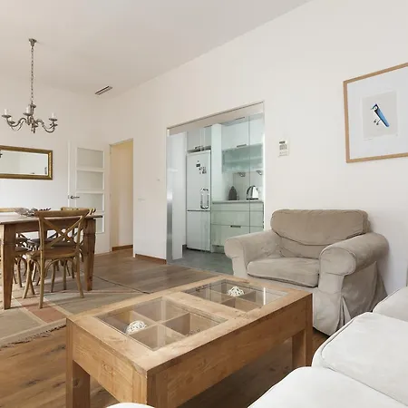 Apartment Akira Flats Roger De Flor Chic Barcelona