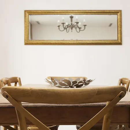 Akira Flats Roger De Flor Chic Apartment Barcelona